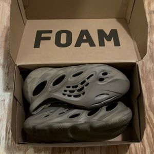 Yeezy Foam Runner - Stone Sage Colorway